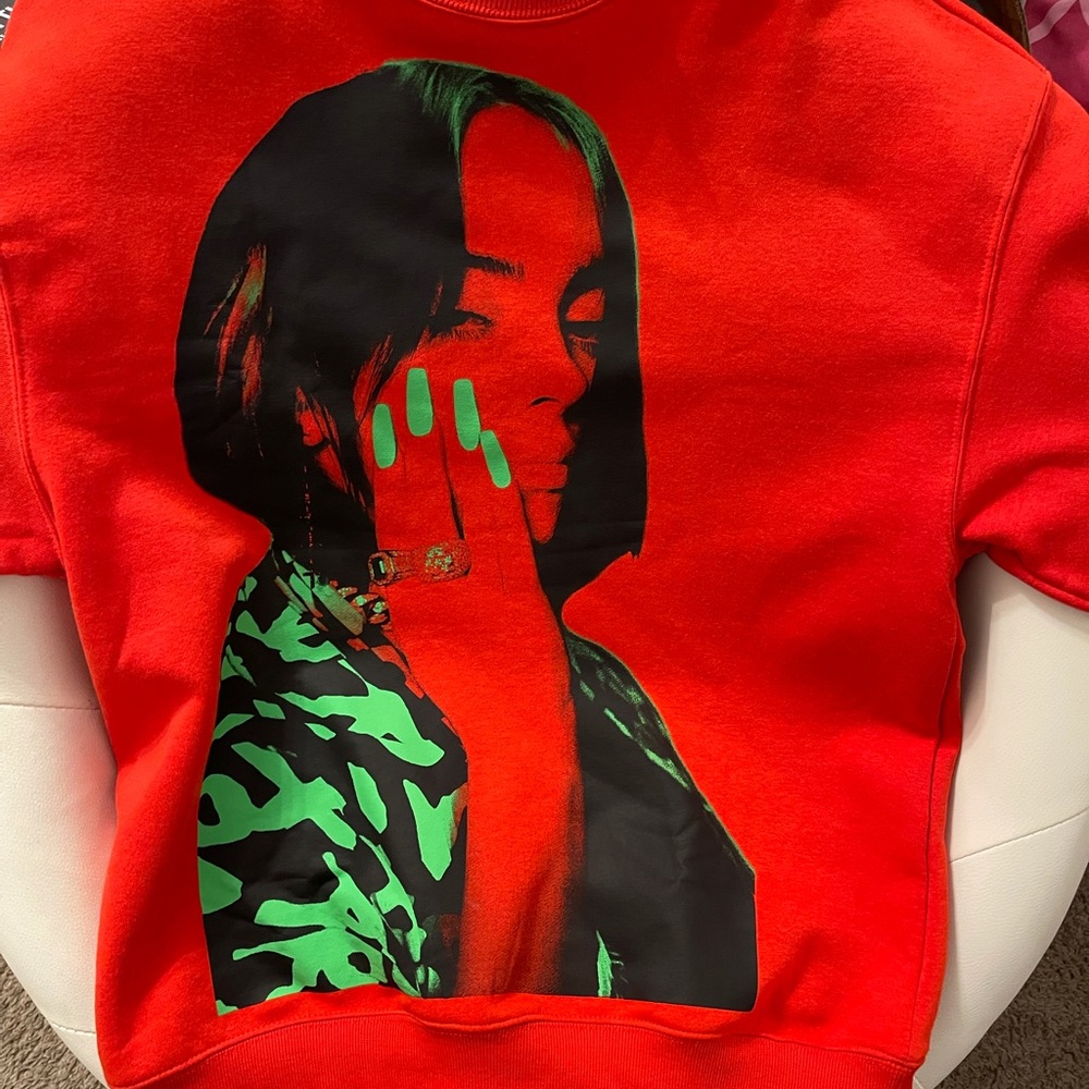 Billie eillish oversized sweatshirt